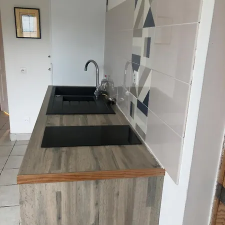 T2 Lyon Ouest Simple Et Pratique * Craponne