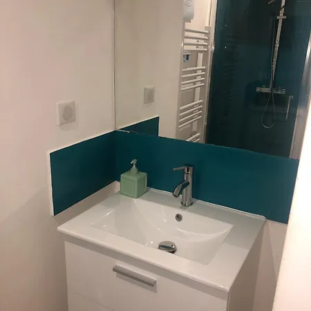Apartment T2 Lyon Ouest Simple Et Pratique