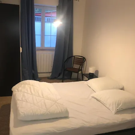 T2 Lyon Ouest Simple Et Pratique Apartment *
